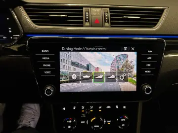 SKODA Superb Lim. L&K 4x4  280PS 19Zoll AHK SitzKlima