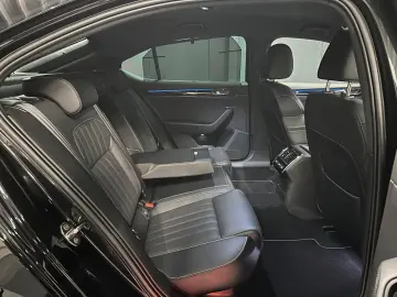 SKODA Superb Lim. L&K 4x4  280PS 19Zoll AHK SitzKlima