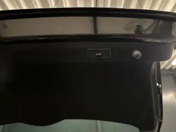 SKODA Superb Lim. L&K 4x4  280PS 19Zoll AHK SitzKlima