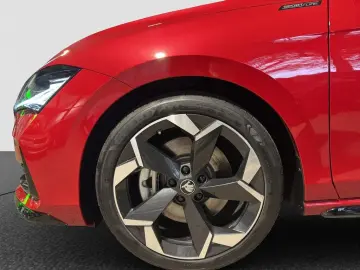 SKODA Superb Lim. 2.0 TDI  TDI 4x4 Sportline AHK   Pak