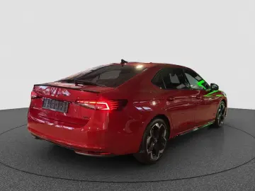 SKODA Superb Lim. 2.0 TDI  TDI 4x4 Sportline AHK   Pak