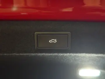 SKODA Superb Lim. 2.0 TDI  TDI 4x4 Sportline AHK   Pak