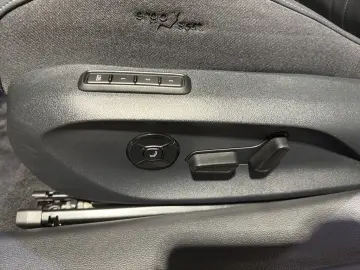 SKODA Superb Lim. 2.0 TDI  TDI 4x4 Sportline AHK   Pak