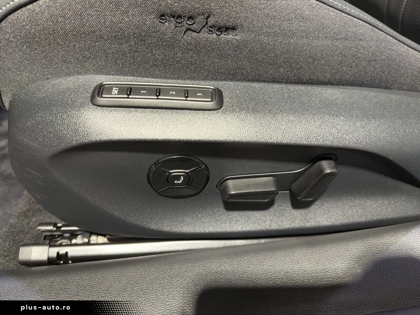 SKODA Superb Lim. 2.0 TDI  TDI 4x4 Sportline AHK   Pak