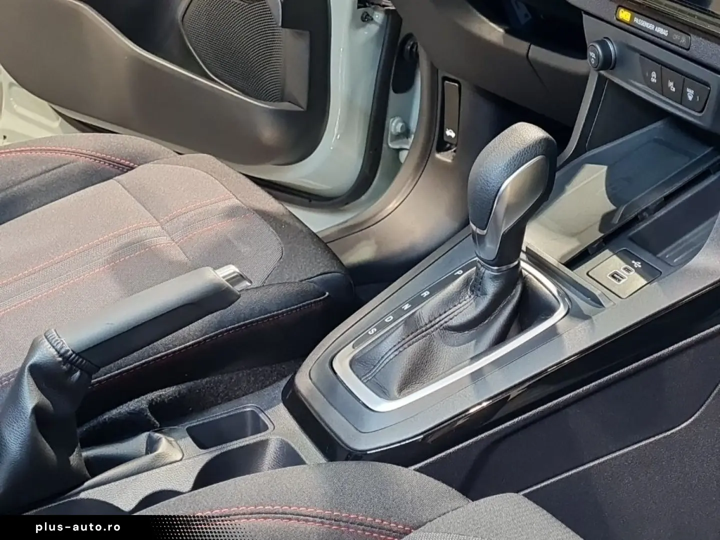 FORD Puma 1.0 MHEV ST-Line AUTO PANO-SD iACC -33%