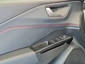 FORD Puma 1.0 MHEV ST-Line AUTO PANO-SD iACC -33%