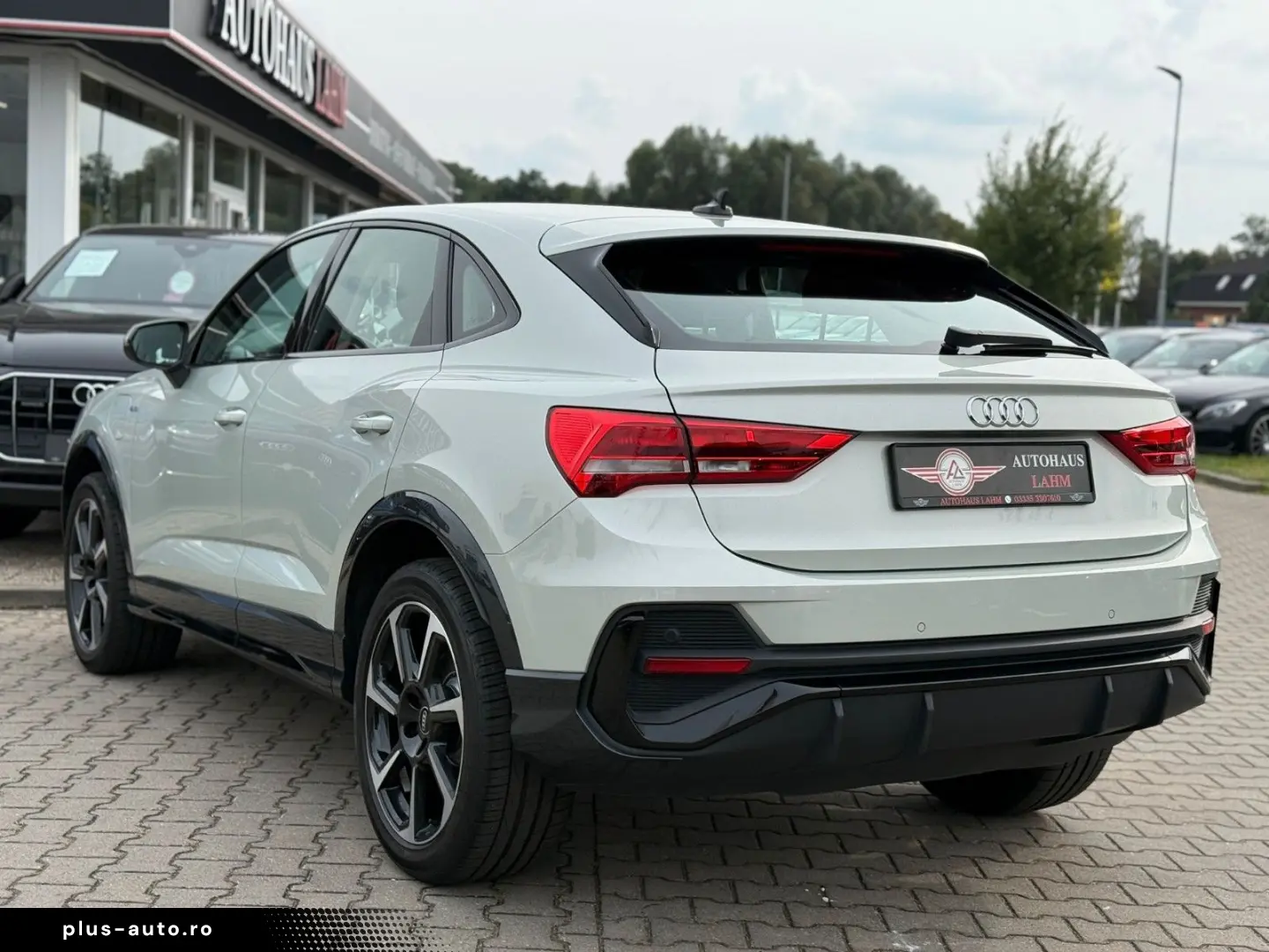 AUDI Q3 Sportback 45TFSIe S-TRONIC S-LINE AMBIENTE