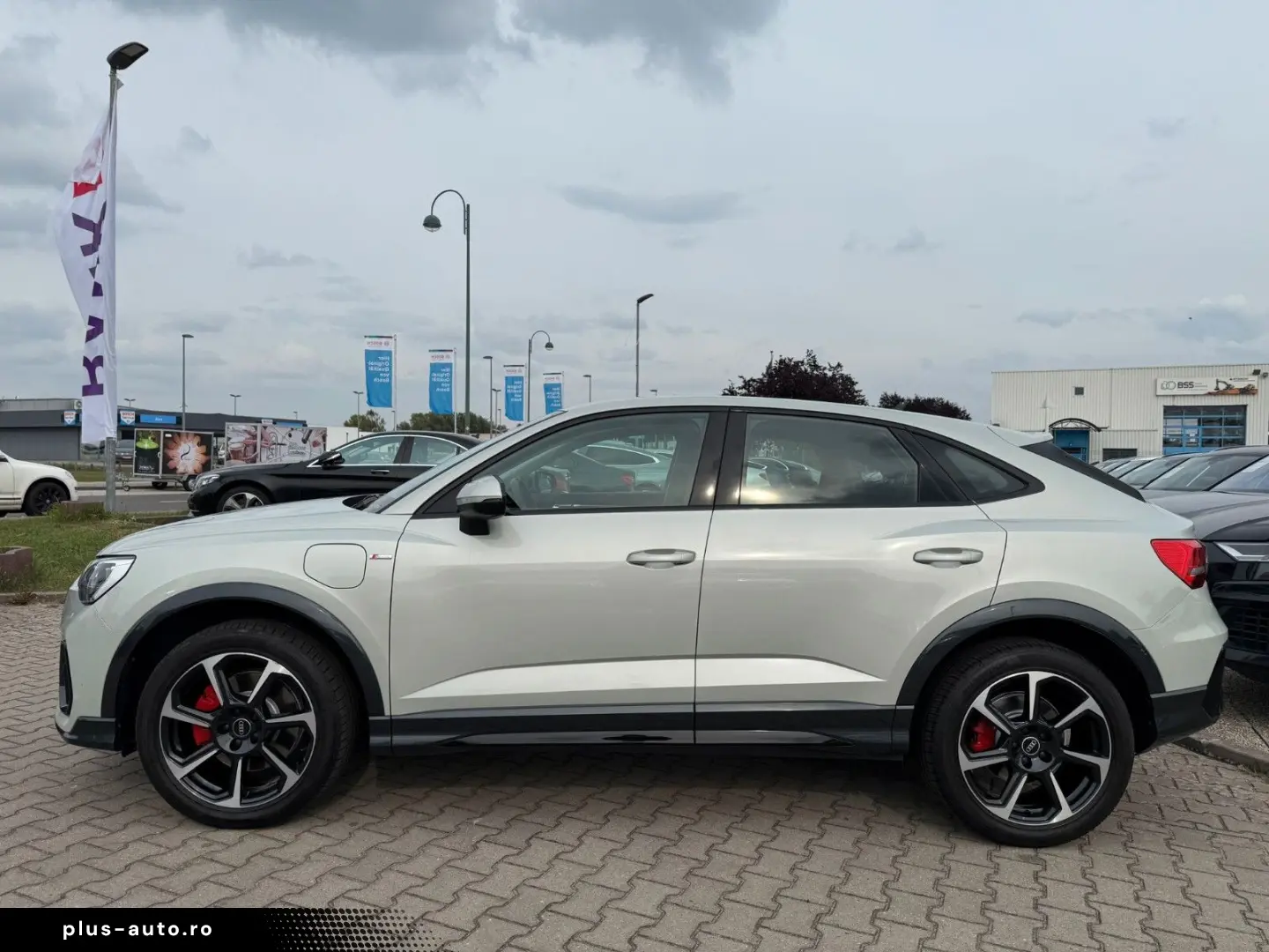 AUDI Q3 Sportback 45TFSIe S-TRONIC S-LINE AMBIENTE