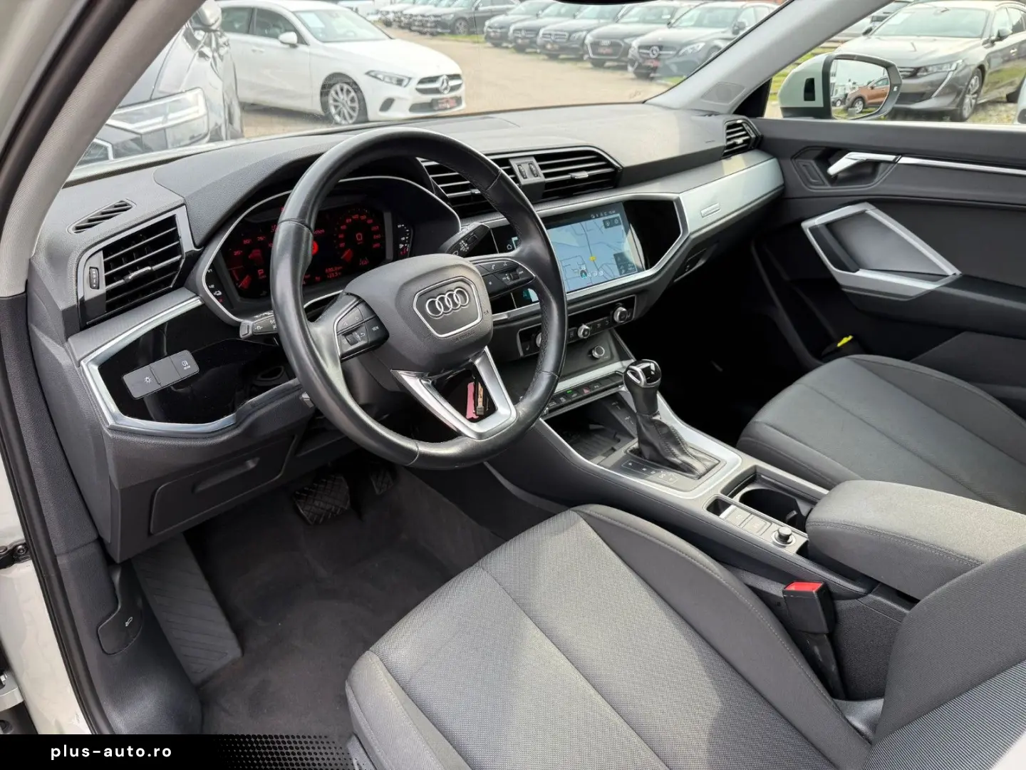 AUDI Q3 Sportback 45TFSIe S-TRONIC S-LINE AMBIENTE