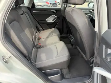 AUDI Q3 Sportback 45TFSIe S-TRONIC S-LINE AMBIENTE