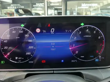 MERCEDES-BENZ C 180 Avantgarde