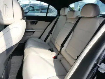 MERCEDES-BENZ C 180 Avantgarde