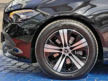 MERCEDES-BENZ C 180 Avantgarde