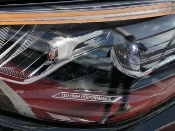 MERCEDES-BENZ C 180 Avantgarde