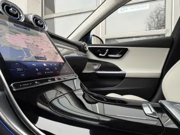 MERCEDES-BENZ C 300d AMG BURMESTER