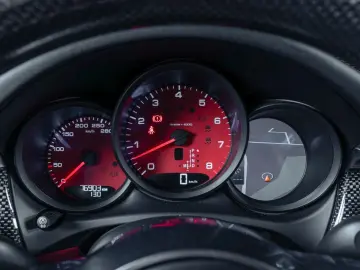 PORSCHE Macan S BOSE Pneumo Pano Sport Chrono ACC