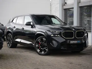 BMW XM  BLACK EDITION
