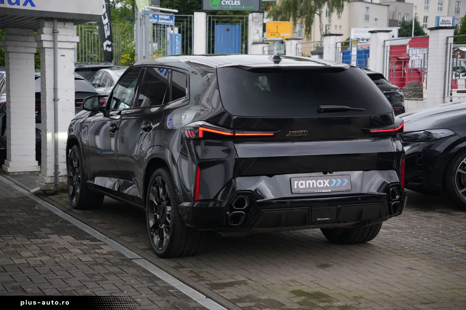 BMW XM  BLACK EDITION