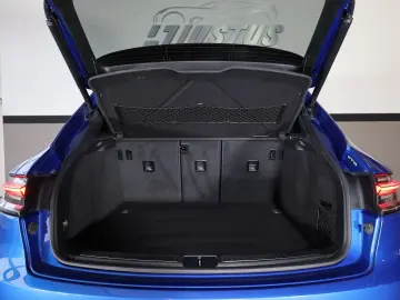 PORSCHE Macan 2.0 AWD TOTW SPUR 4xSHZ BOSÉ PANO TEMP R19