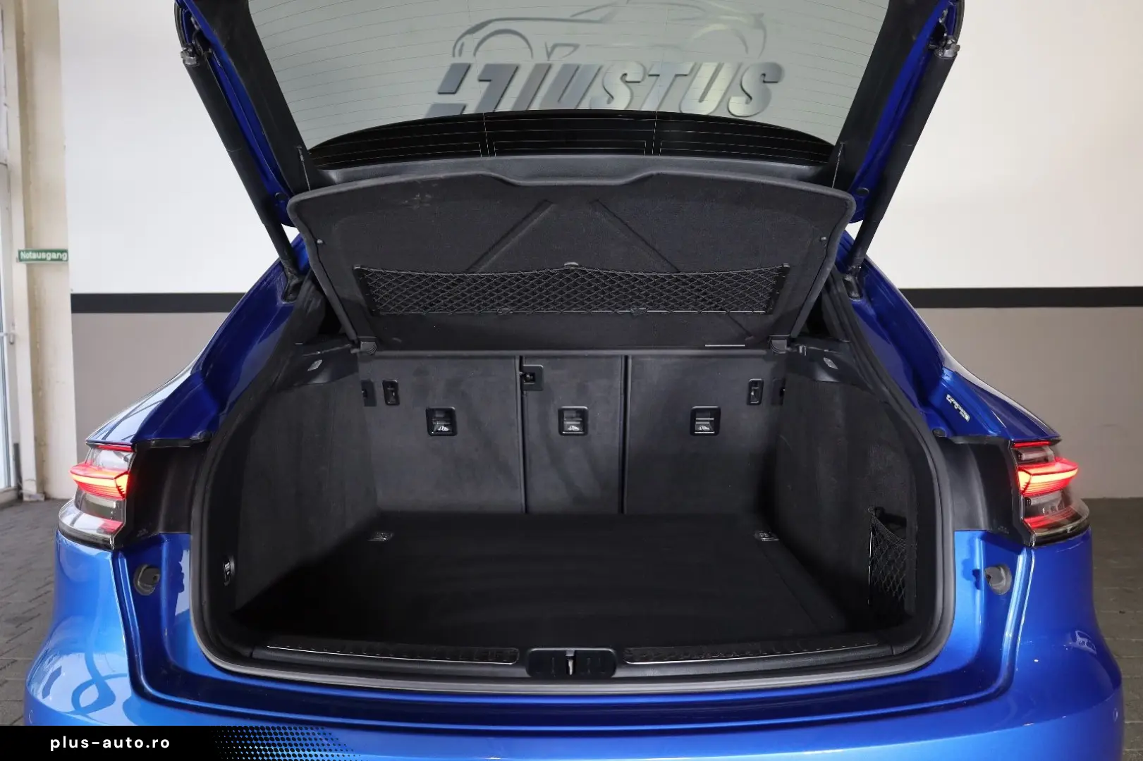 PORSCHE Macan 2.0 AWD TOTW SPUR 4xSHZ BOSÉ PANO TEMP R19