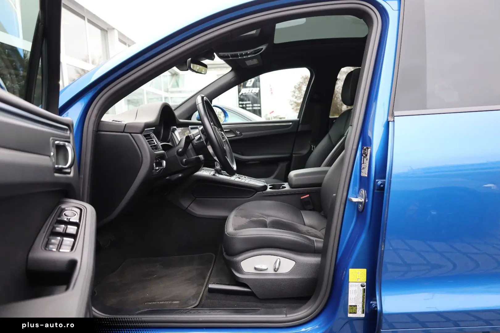 PORSCHE Macan 2.0 AWD TOTW SPUR 4xSHZ BOSÉ PANO TEMP R19