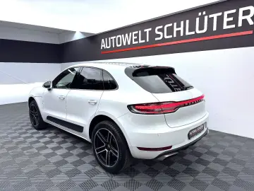 PORSCHE Macan 2.0 AWD Autom Navi LED KAM Leder Bicolor