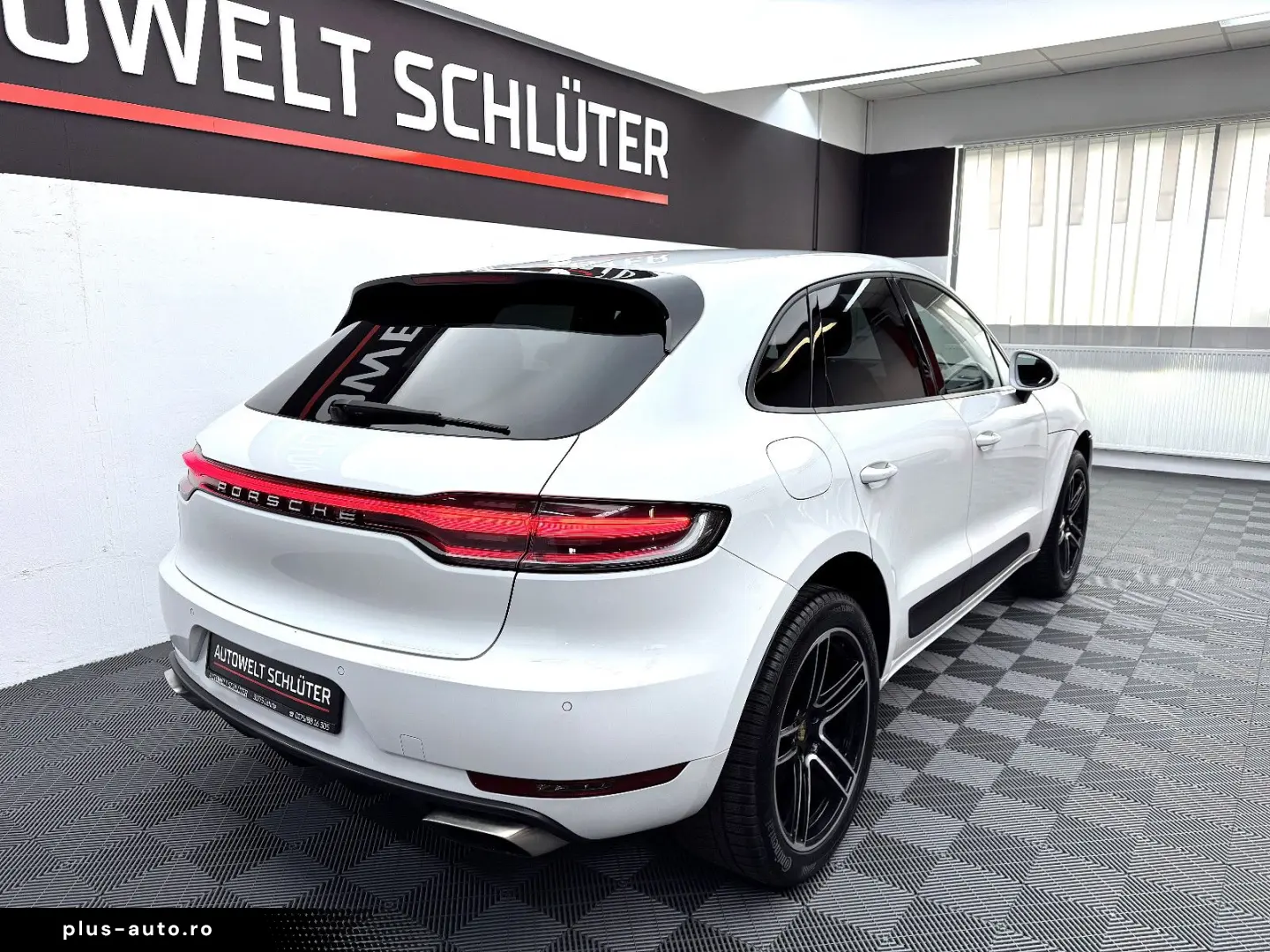 PORSCHE Macan 2.0 AWD Autom Navi LED KAM Leder Bicolor