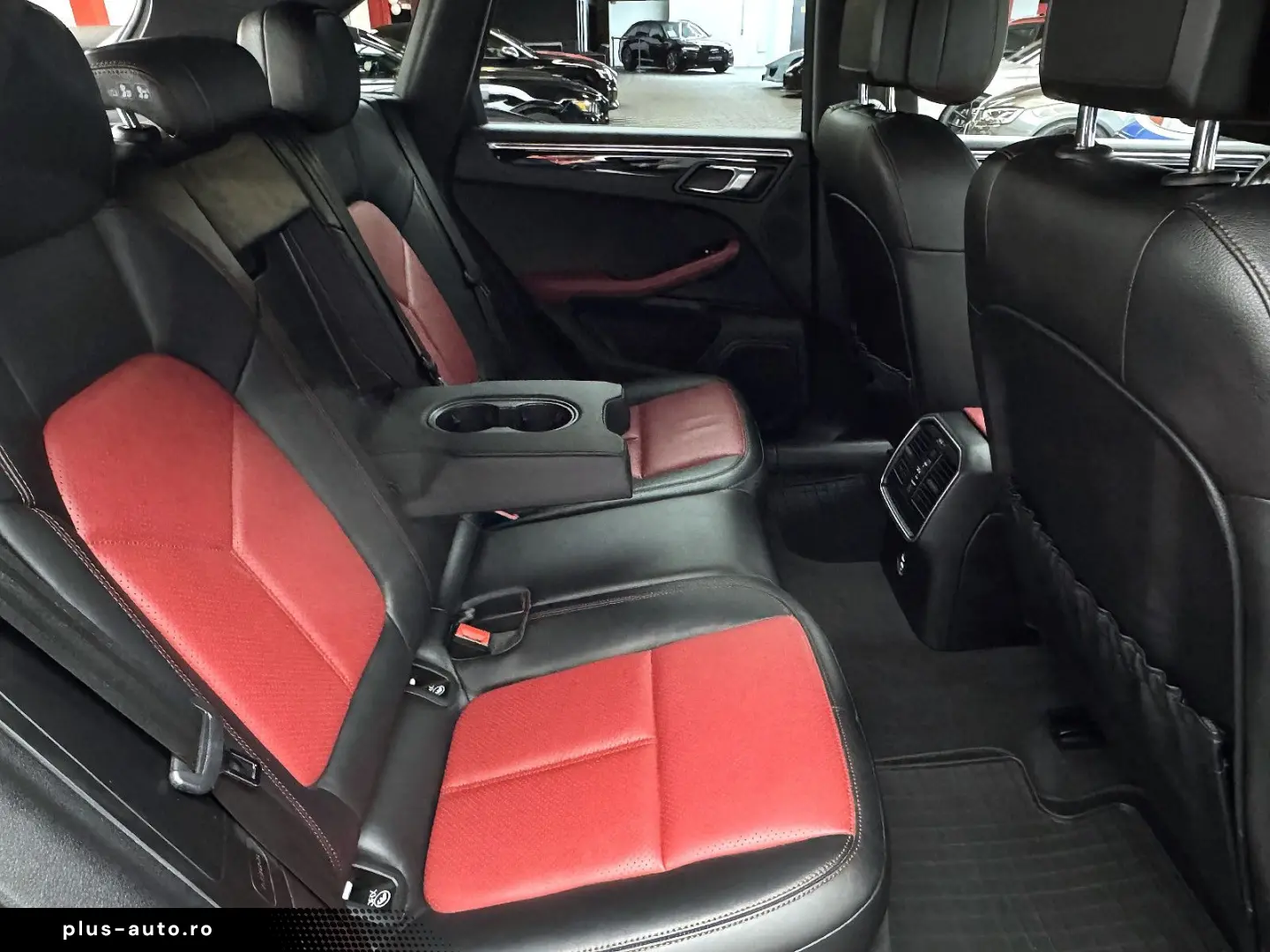 PORSCHE Macan 2.0 AWD Autom Navi LED KAM Leder Bicolor