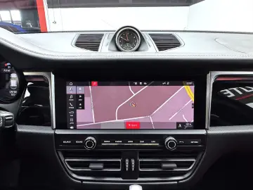 PORSCHE Macan 2.0 AWD Autom Navi LED KAM Leder Bicolor