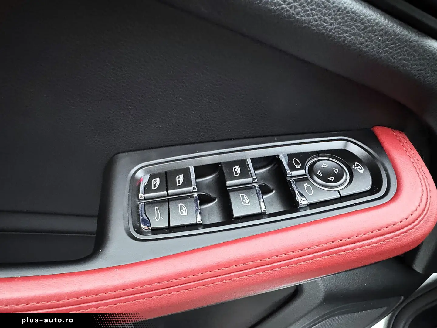 PORSCHE Macan 2.0 AWD Autom Navi LED KAM Leder Bicolor