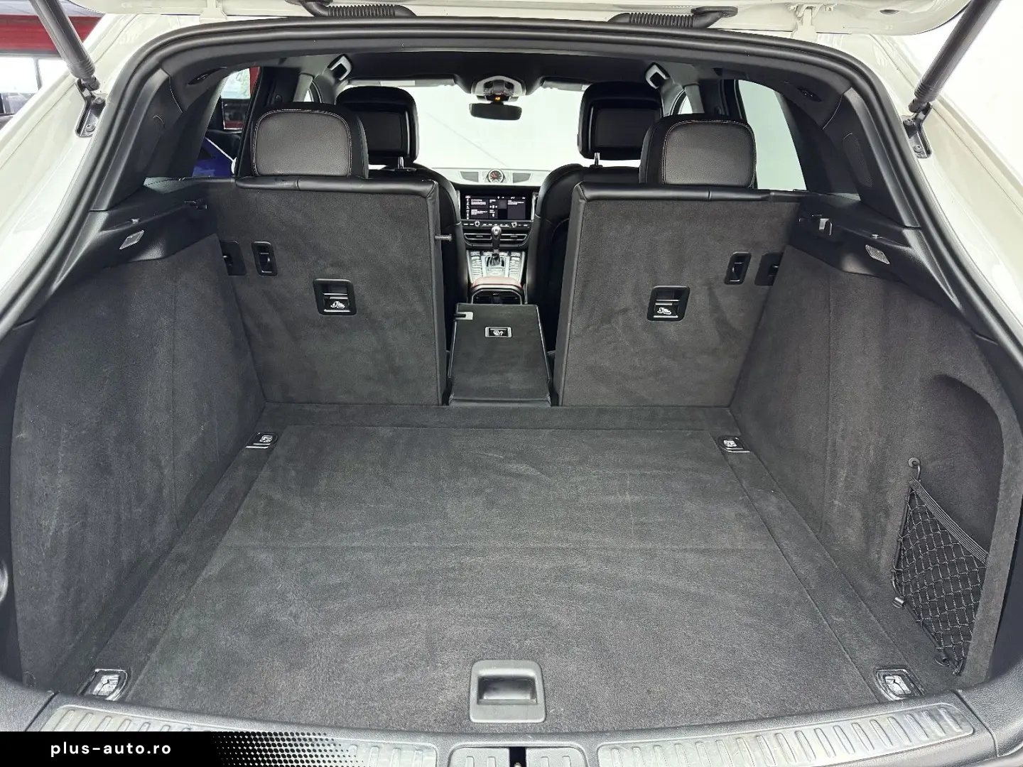 PORSCHE Macan 2.0 AWD Autom Navi LED KAM Leder Bicolor