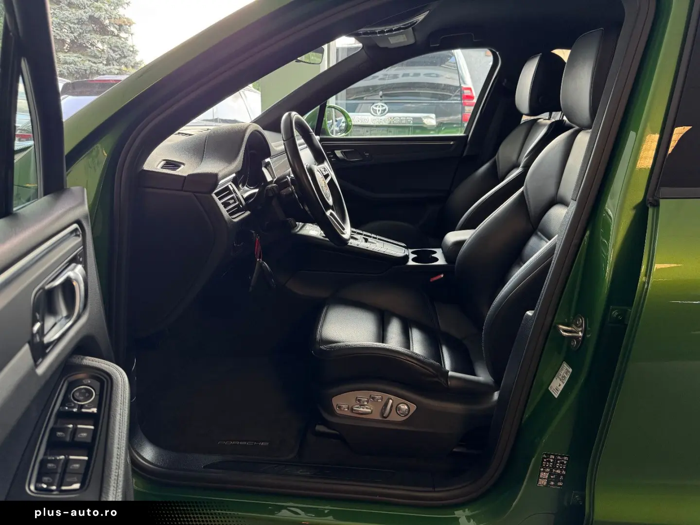 PORSCHE Macan Sport-Design-Paket 18-Wege Bose LED R20