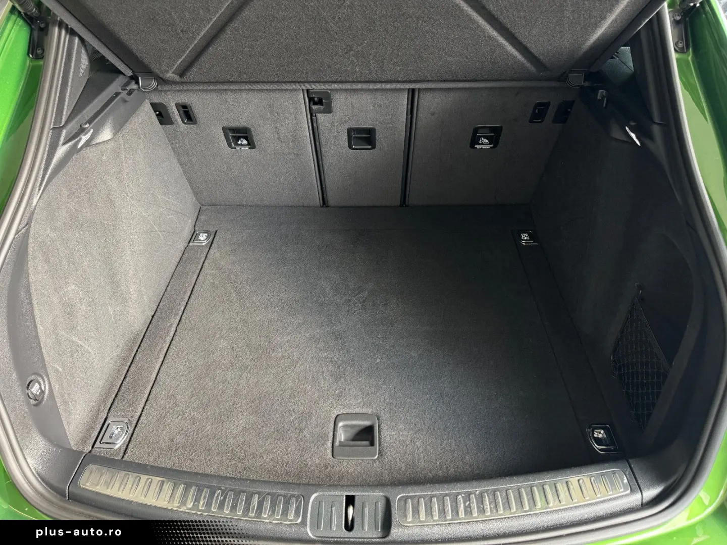 PORSCHE Macan Sport-Design-Paket 18-Wege Bose LED R20