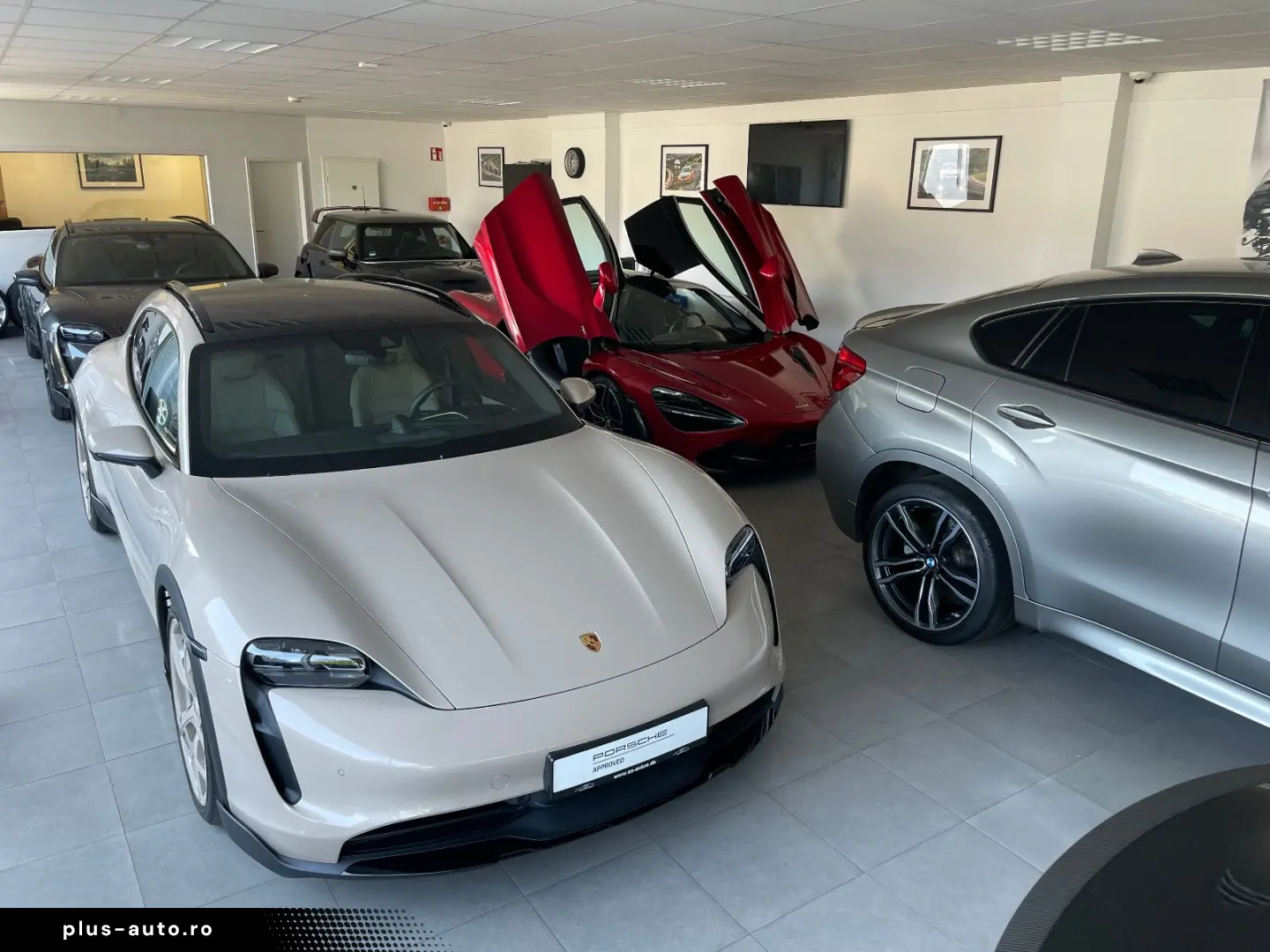 PORSCHE Macan Sport-Design-Paket 18-Wege Bose LED R20