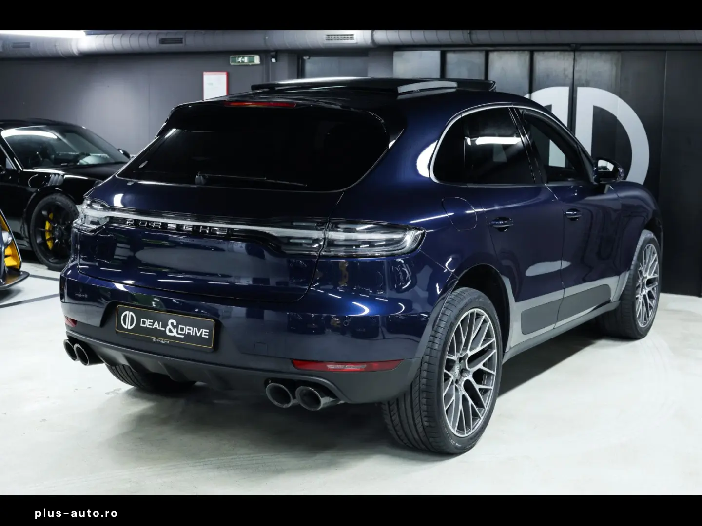 PORSCHE Macan II 2.0 PDK NIGHT BLUE 1 HAND 18W PASM ACC