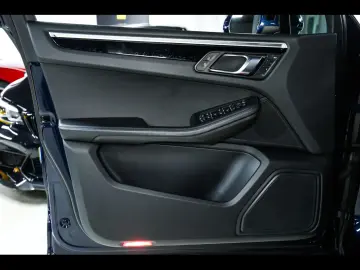 PORSCHE Macan II 2.0 PDK NIGHT BLUE 1 HAND 18W PASM ACC