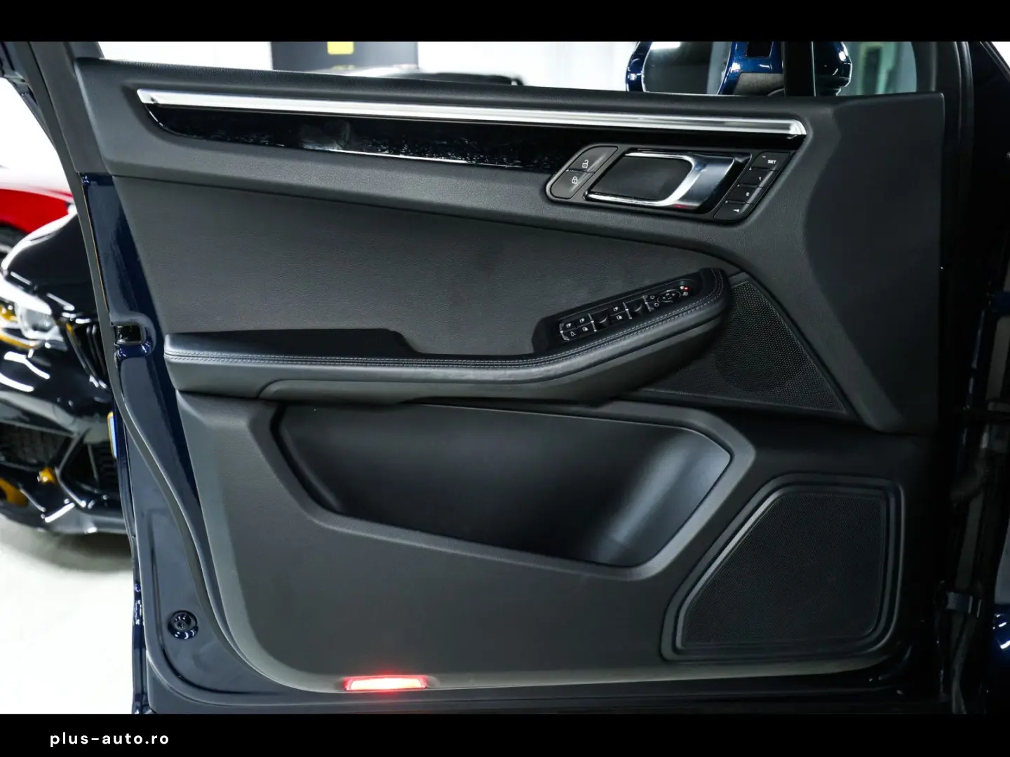 PORSCHE Macan II 2.0 PDK NIGHT BLUE 1 HAND 18W PASM ACC