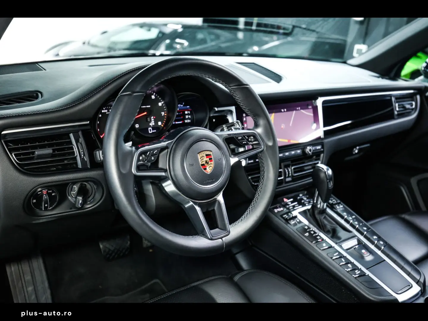 PORSCHE Macan II 2.0 PDK NIGHT BLUE 1 HAND 18W PASM ACC