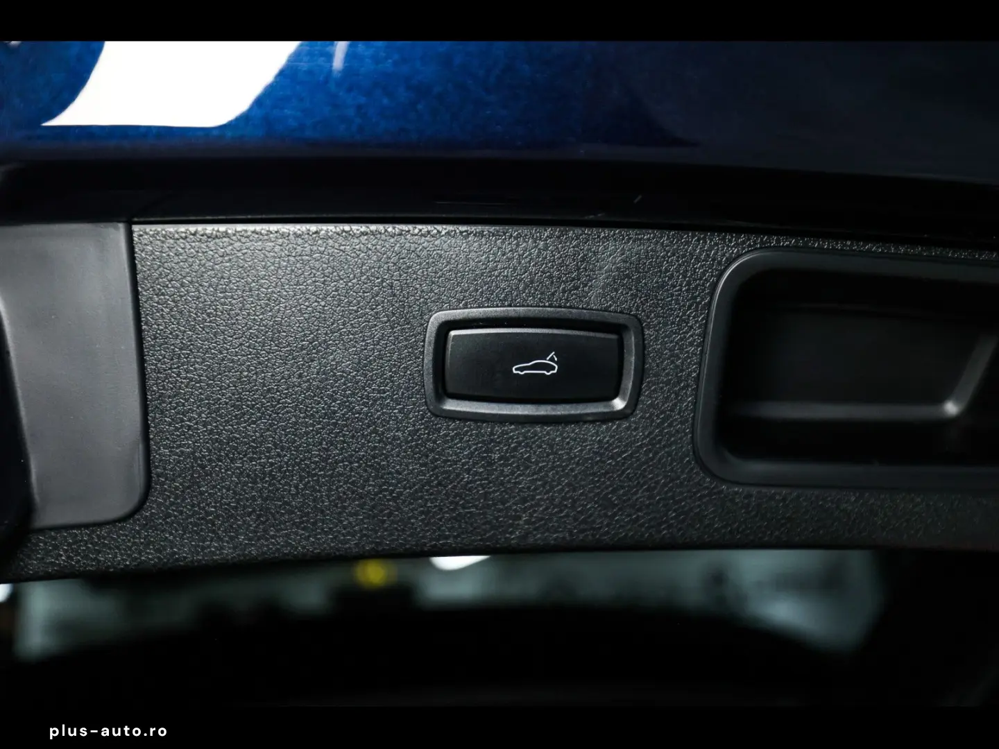 PORSCHE Macan II 2.0 PDK NIGHT BLUE 1 HAND 18W PASM ACC