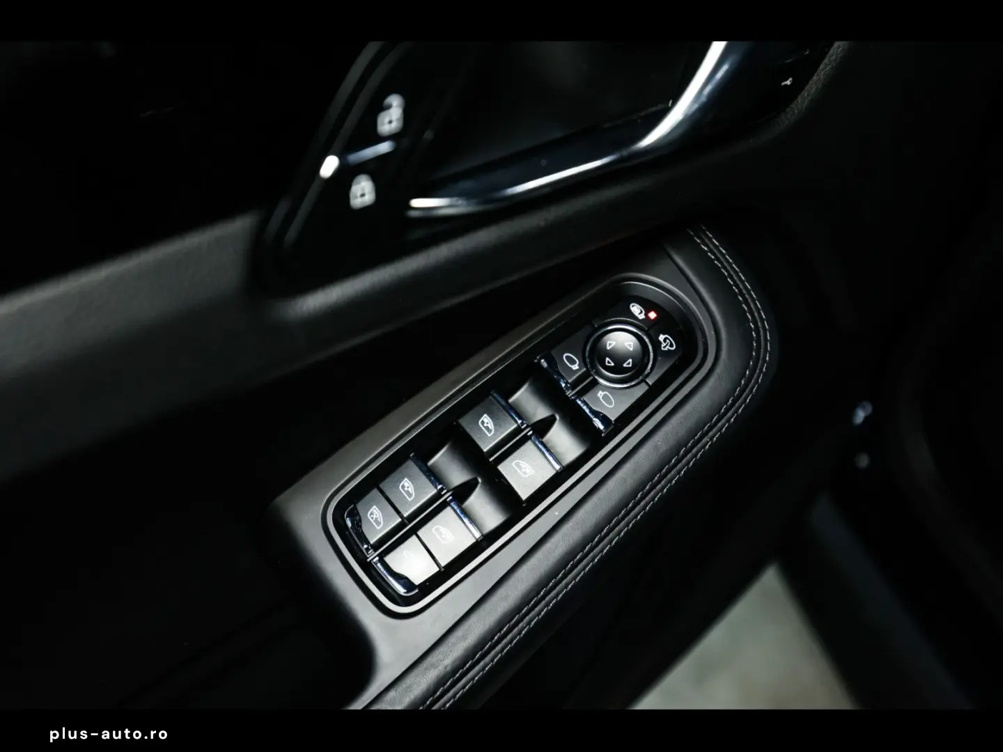 PORSCHE Macan II 2.0 PDK NIGHT BLUE 1 HAND 18W PASM ACC