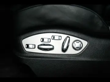 PORSCHE Macan II 2.0 PDK NIGHT BLUE 1 HAND 18W PASM ACC