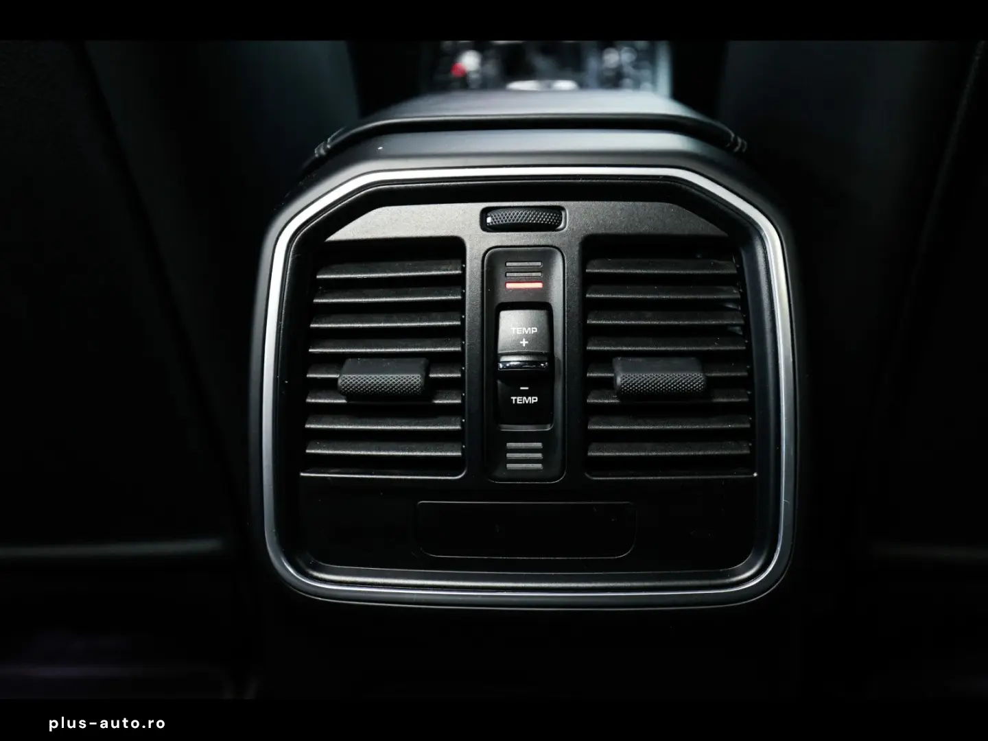 PORSCHE Macan II 2.0 PDK NIGHT BLUE 1 HAND 18W PASM ACC