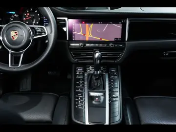PORSCHE Macan II 2.0 PDK NIGHT BLUE 1 HAND 18W PASM ACC