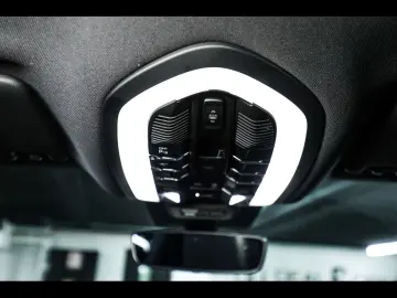 PORSCHE Macan II 2.0 PDK NIGHT BLUE 1 HAND 18W PASM ACC