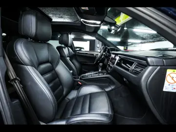 PORSCHE Macan II 2.0 PDK NIGHT BLUE 1 HAND 18W PASM ACC