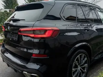 BMW X5 M50