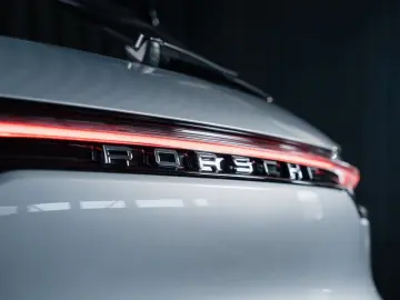 PORSCHE Macan Matrix BOSE Vent Seats 360 Pano