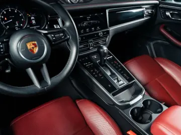 PORSCHE Macan Matrix BOSE Vent Seats 360 Pano