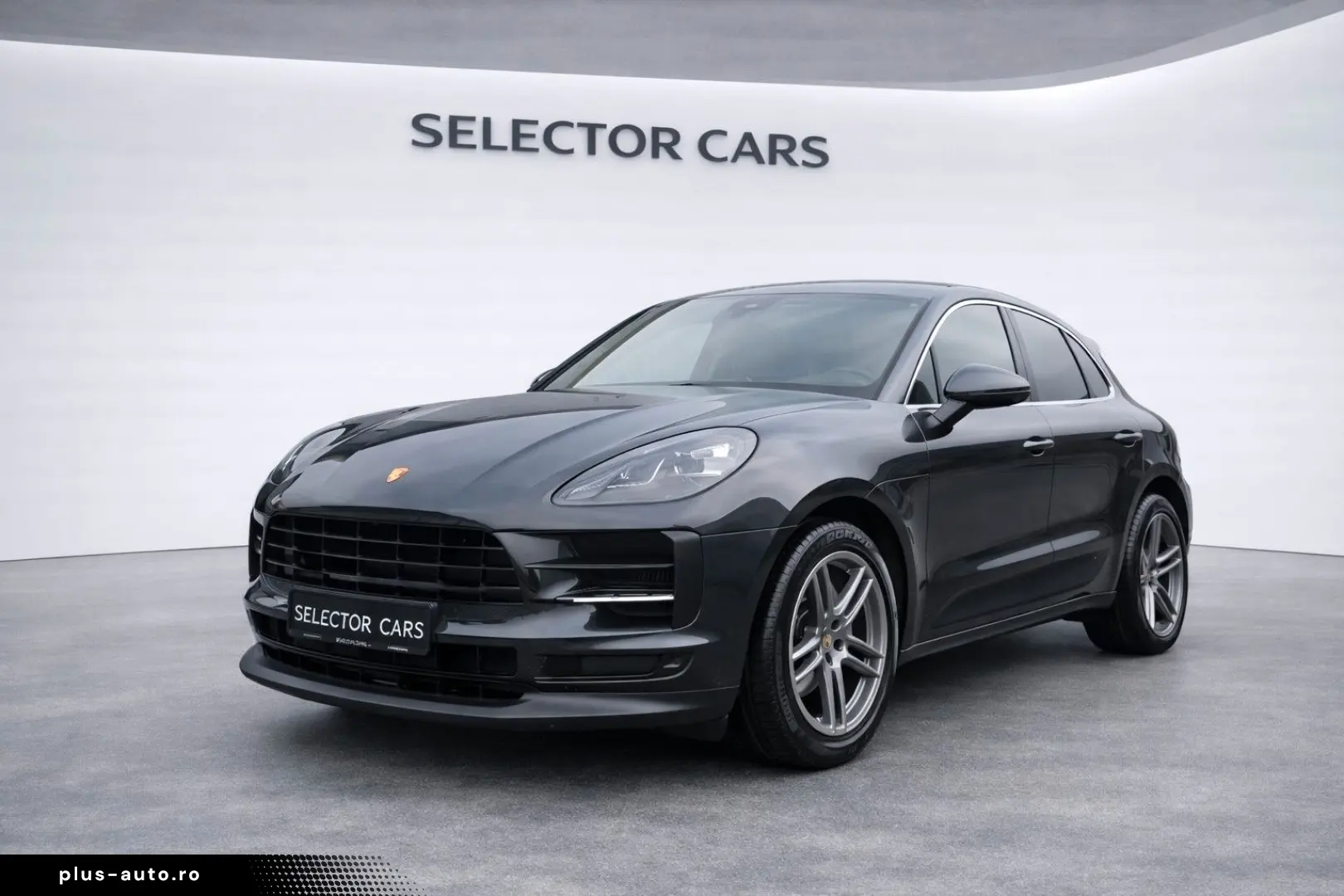 PORSCHE Macan S Approved 10 26 Pano AHK SHZ 8Fach MY2020