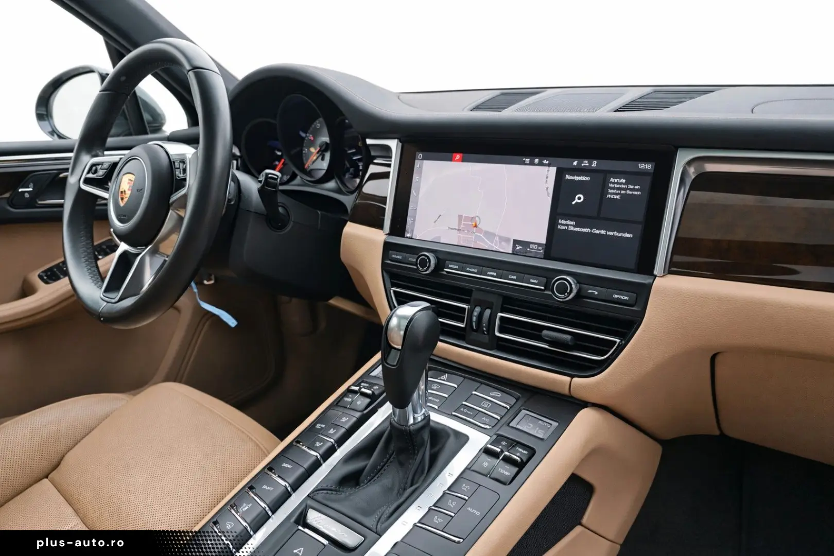 PORSCHE Macan S Approved 10 26 Pano AHK SHZ 8Fach MY2020